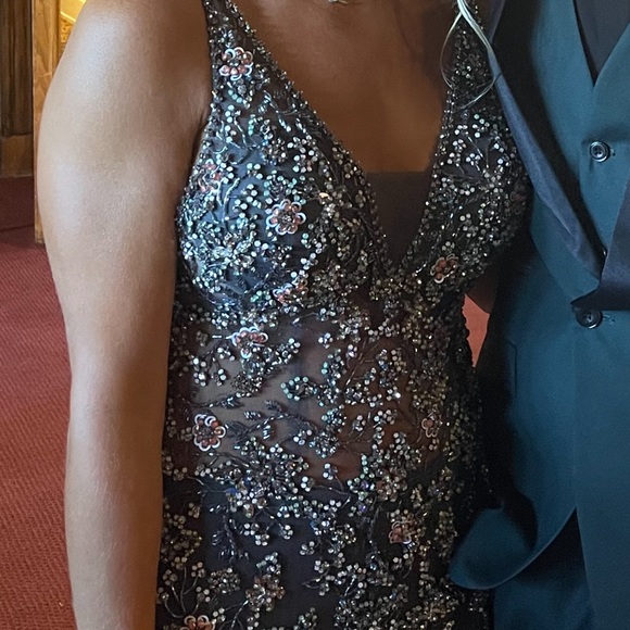 Beautiful Jovani Formal Dress - Picture 4 of 11